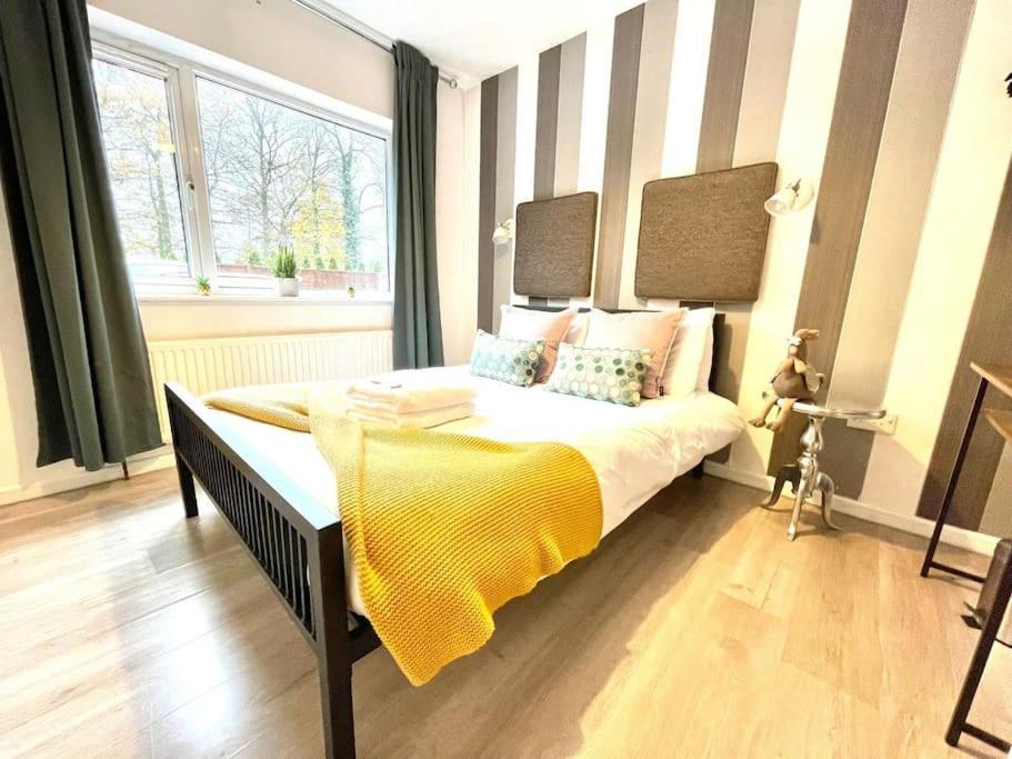 Serene And Cozy 1-Bedroom House With Parking Cambridge  Exterior photo
